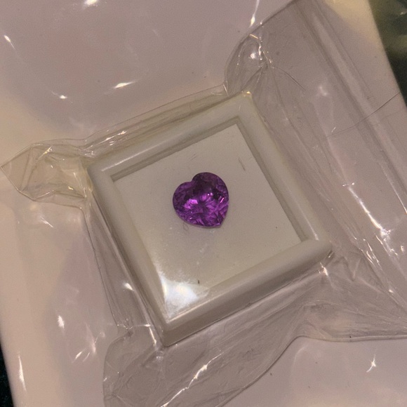 🆕Stunning 5.5k Heart Shaped Zandrite, 12mm - Picture 4 of 4